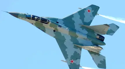Летчики ЮВО начали отработку групповых полетов в небе над Арменией