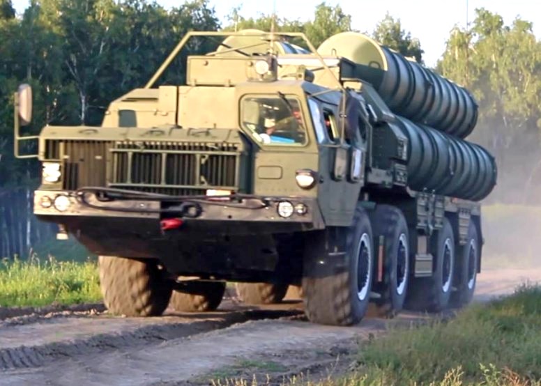Комплексы С-400 отправляются на учения в Сибирь