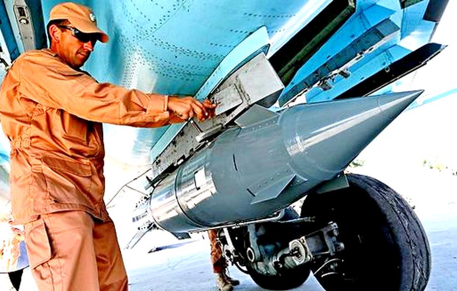 Из Ирана - в Сирию: Российские Су-34 сбросили ОФАБ-500 на головы ИГИЛ