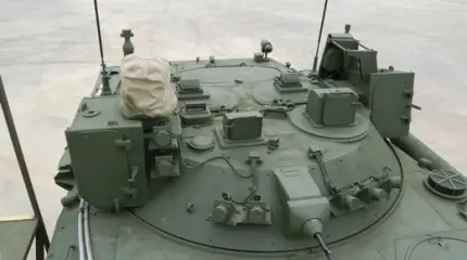 Новейшему бронеразведчику ПРМ-4А не страшно высокоточное оружие