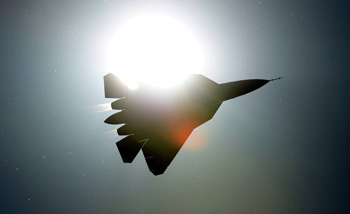 Американский F-22 против российского ПАК-ФА и китайского J-20