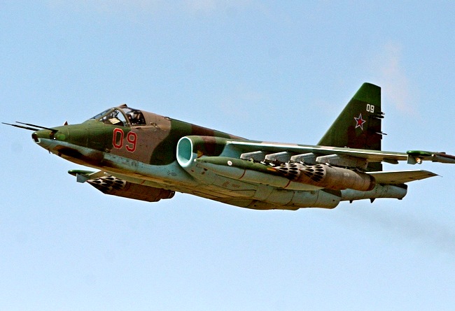 Штурмовики Су-25СМ отработали посадки и взлеты с полевого аэродрома