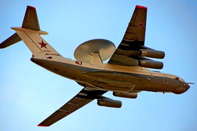 Новейший самолет ДРЛО А-100ЛЛ готов взмыть в небо