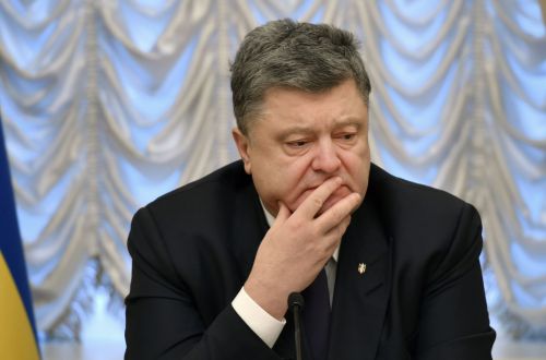«Выходит, мы заложники?..» Киевские студенты пытают Порошенко