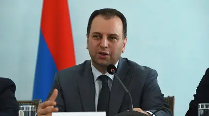 Задача министра обороны Армении - создание армии-нации