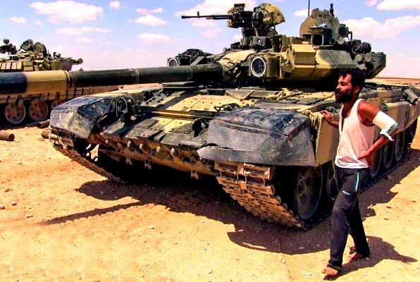 1-ая бронетанковая дивизия САР начала штурм позиций противника под Дамаском