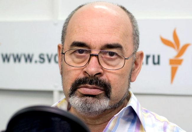 Литовкин: Мирное население Алеппо сможет подготовиться к эвакуации