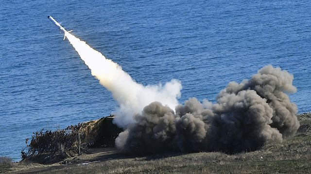 Ракетный удар по тихоокеанской угрозе, словно холодный душ для японцев
