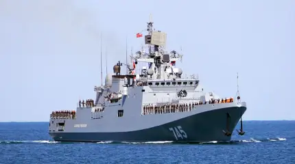 Экипаж "Адмирала Григоровича" проходит курс боевой подготовки