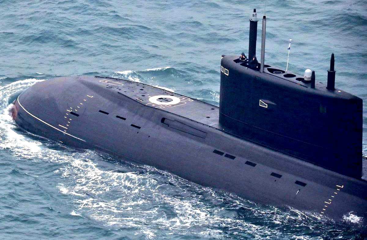 «Колпино» и «Великий Новгород» готовятся ударить «Калибрами» по Сирии