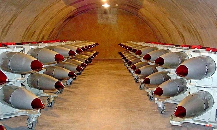 США готовы разместить на Украине ядерное оружие