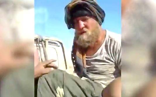 Появилось видео допроса пленных россиян террористами