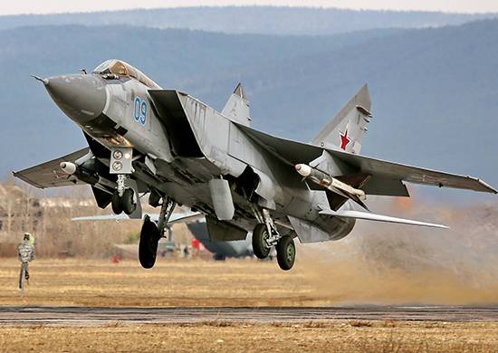 "Убийцы Б-2" - МиГ-31БМ поступили в ЦВО"