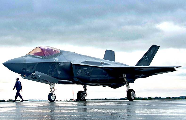 Американцы не могут понять, что происходит с истребителем F-35