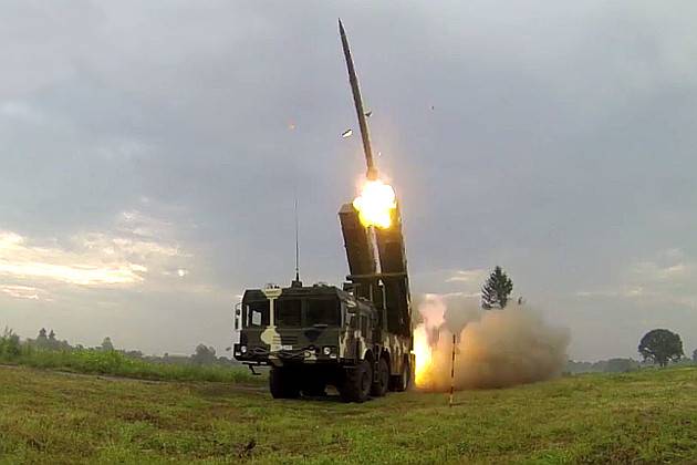 Белорусские «Полонезы» научились бить на 300 километров