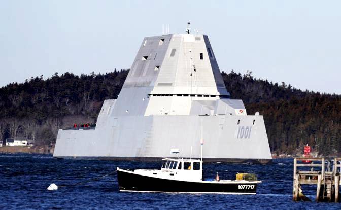 Финиш суперэсминца Zumwalt: ВМС США несут небоевые потери