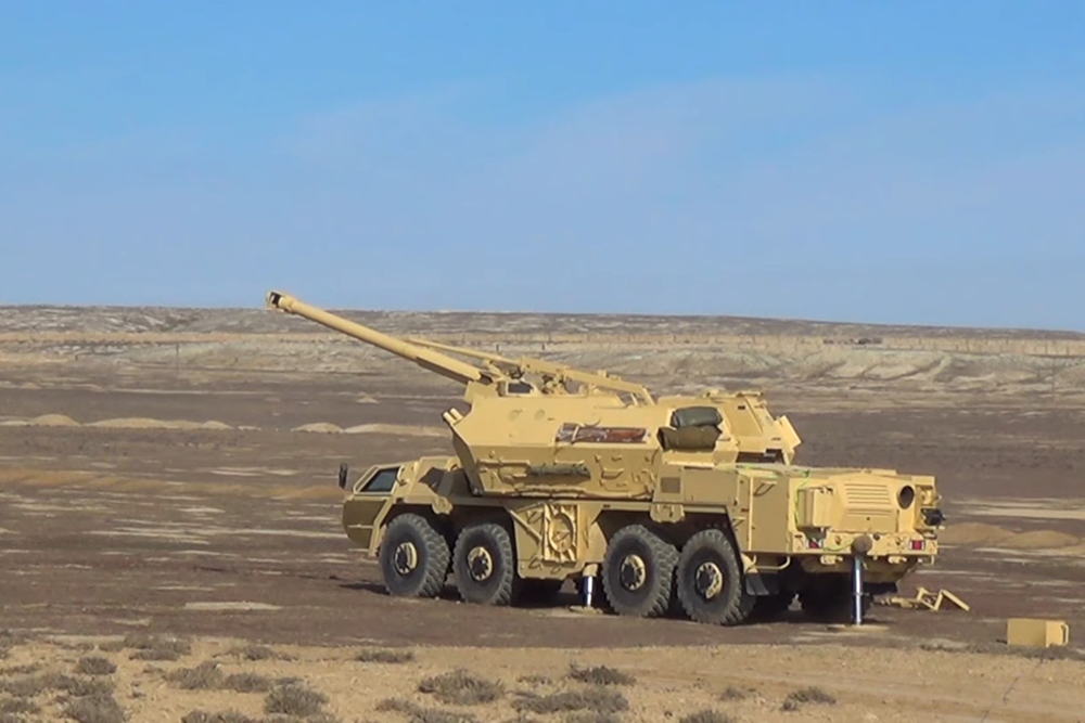 Боевые стрельбы азербайджанских САУ DANA впервые сняли на видео