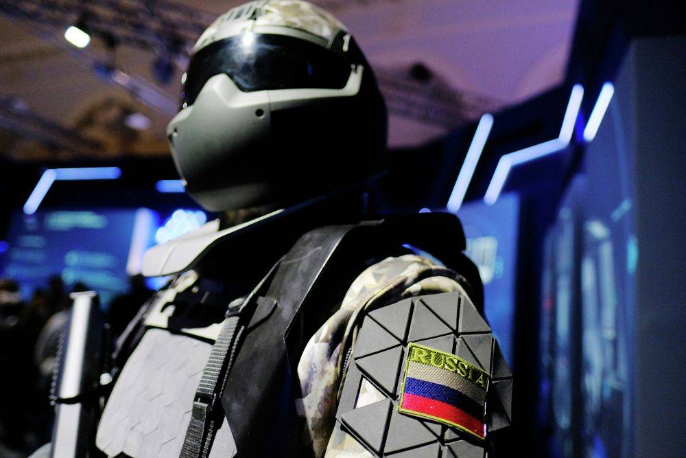 Стали известны вес и стоимость экипировки российского солдата будущего