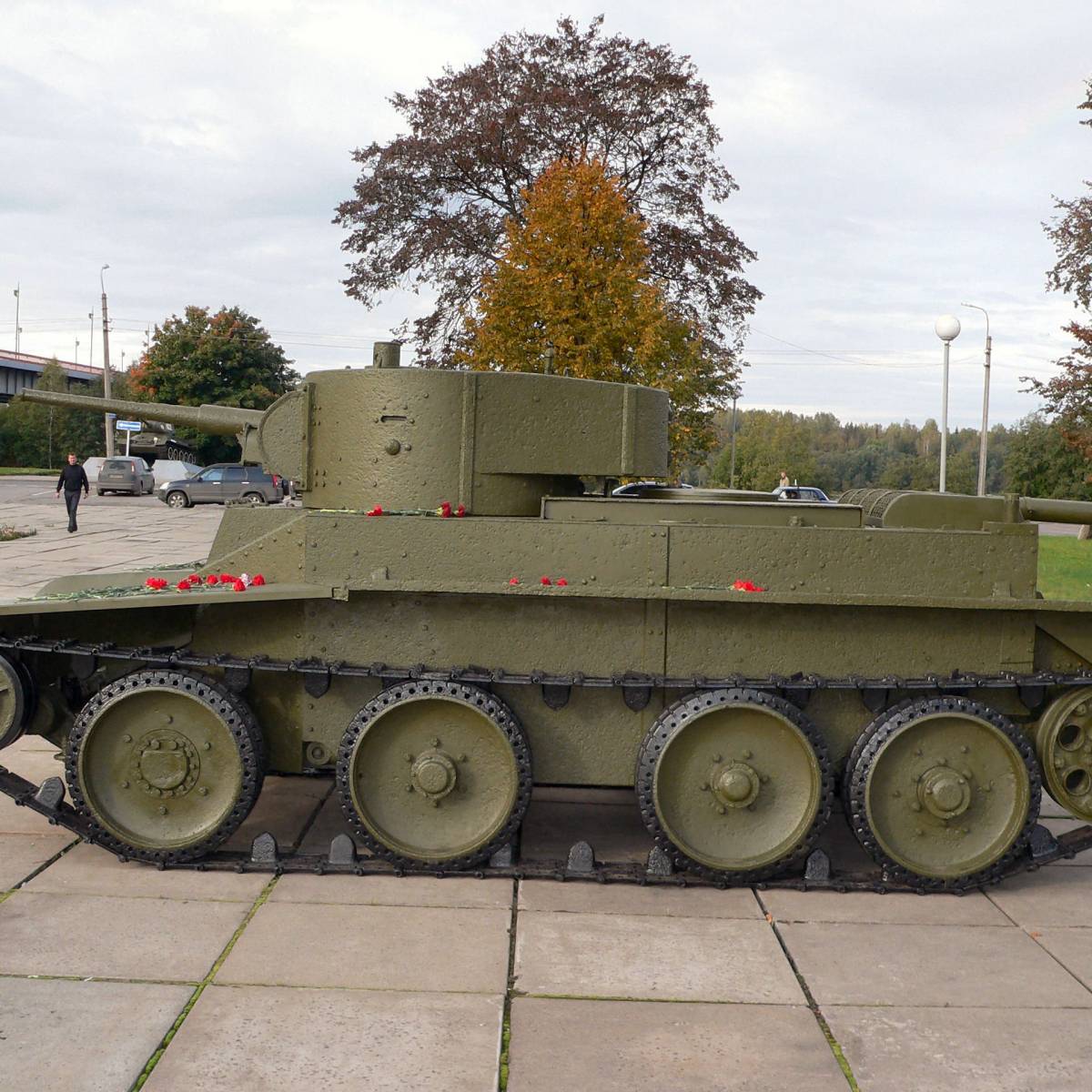 БТ-5 – жертва немецкого «Ганомага» и отомстивший за него БТ-7