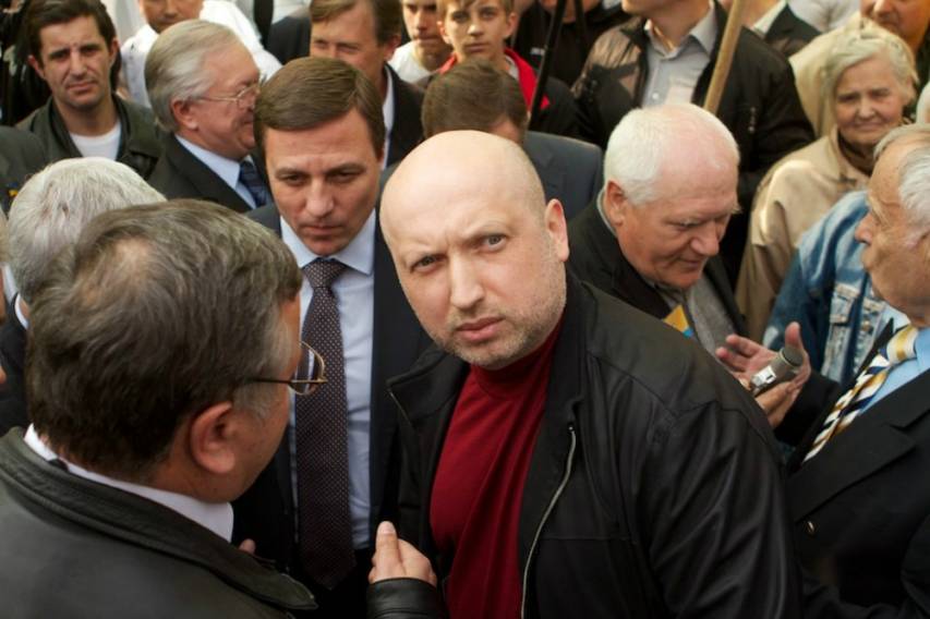 Александр Турчинов назвал «дату наступления России на Донбассе»