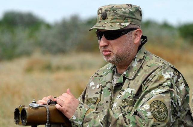 Турчинов об оружии РФ в Крыму: С-400 могут уничтожить любые цели на Украине