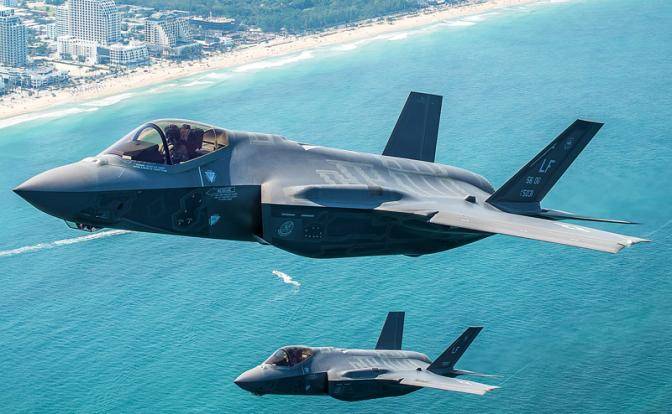 F-35: Россия боится США, а Эрдоган их унижает