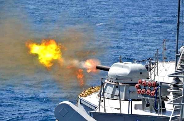 Россия зашла с козырей сразу в двух морях
