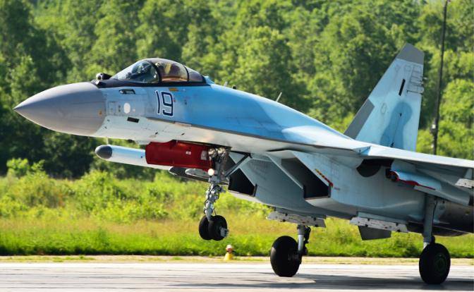 Су-35С с Итурупа спикировали на Токио