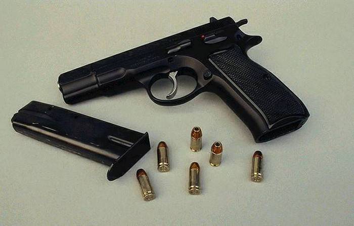 CZ-75. Почему этот пистолет уже почти 40 лет называют «чешское чудо»?