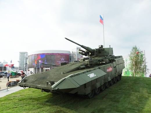 Тяжелую БМП Т-15 с 57-мм модулем "Кинжал" необходимо проверить в Сирии
