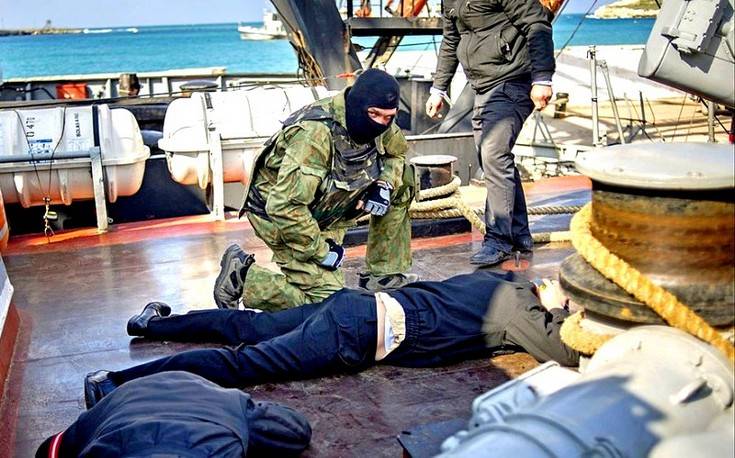 Украинские бронекатера взяты на абордаж российским спецназом