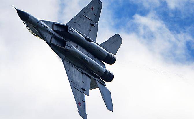 МиГ-35 вступил в бой с F-16C за небо Индии