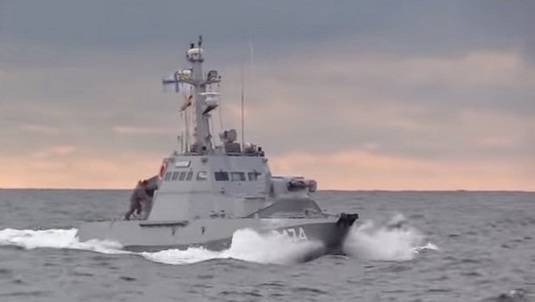 Украинские бронекатера типа "Гюрза - М" провели в море боевые стрельбы