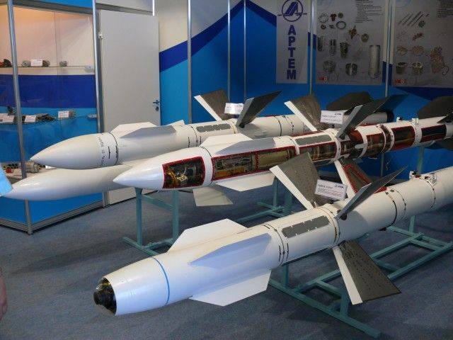 Украинские Су-27 и МиГ-29 получат ракеты Р-27 с режимом "выстрелил и забыл"
