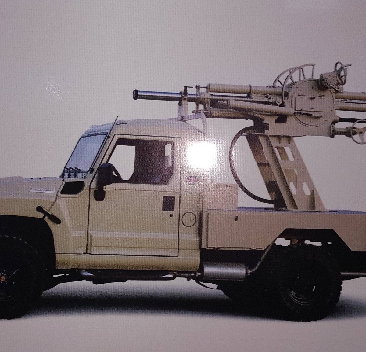 Клон миномета "Василек" установили на тактический военный автомобиль