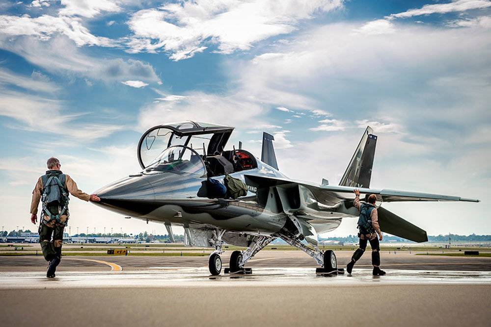 Подозрительное сходство: Boeing T-X оказался очень похож на С-54