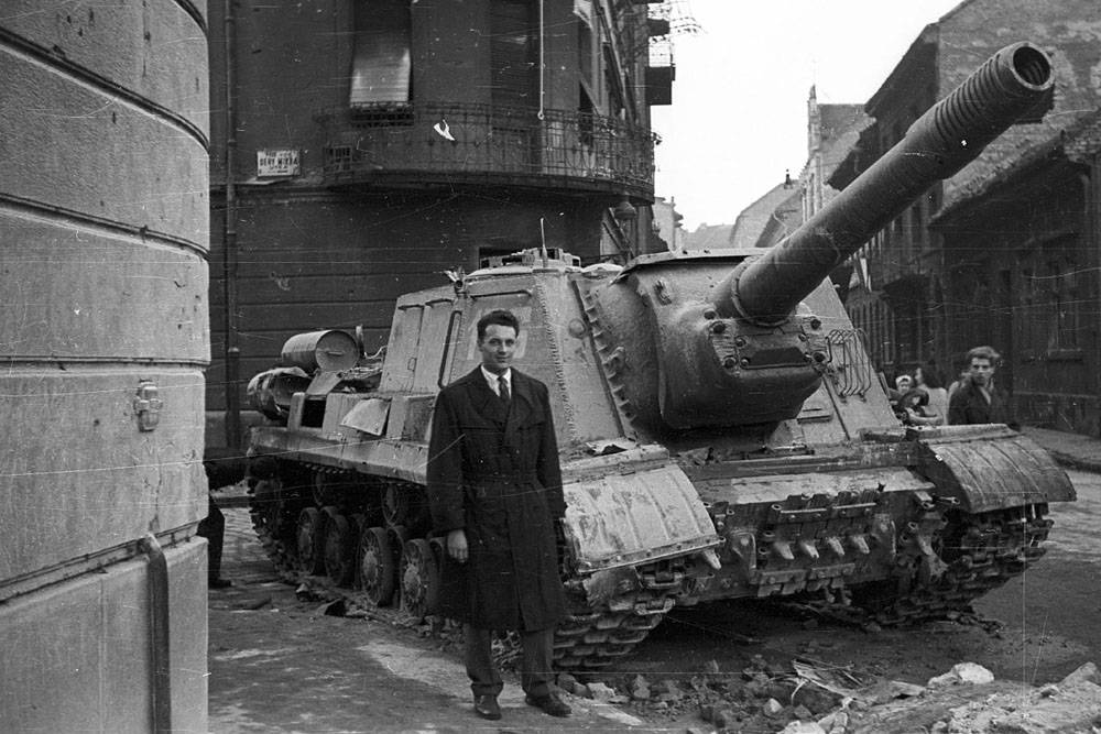 Одиссея "Зверобоя": где воевали ИСУ-152 после Великой Отечественной