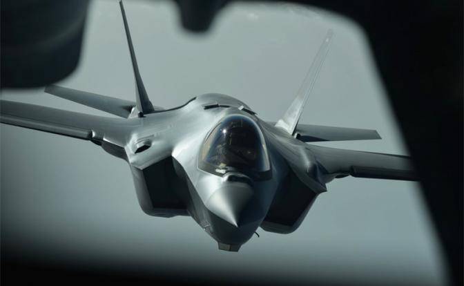Тайна гибели японского F-35: Чудовищный взрыв на борту?