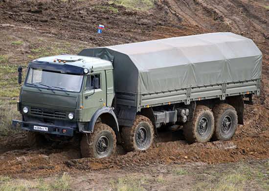 Артиллерийские тягачи  КамАЗ-5360 "Мустанг" поступили в бригаду ЦВО