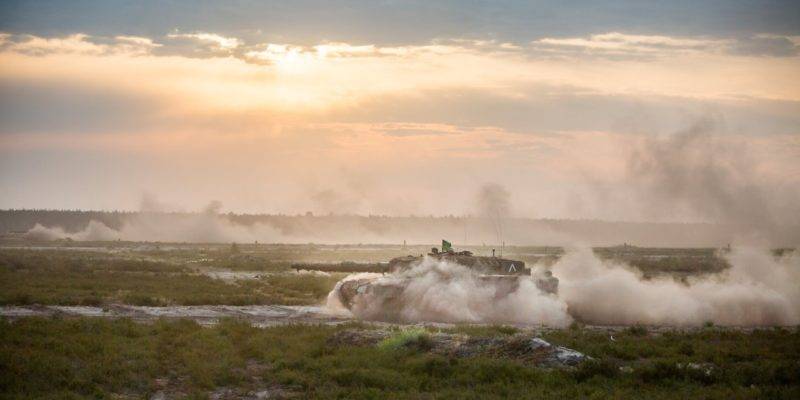 У границ РБ и РФ незаметно появилось солдат и техники на три дивизии НАТО