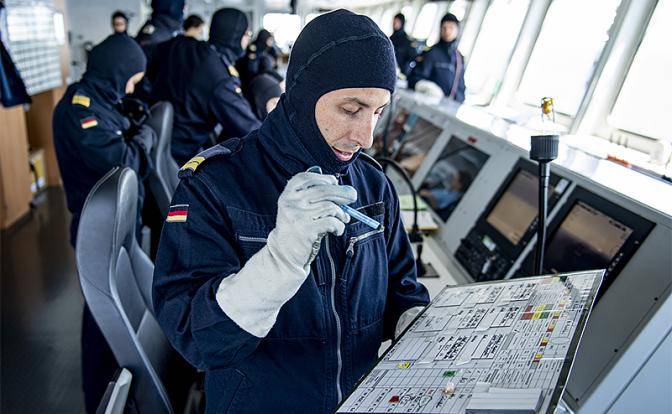 В Балтийском море НАТО пытается ослепить «ферзя Путина»
