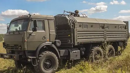 Спецназ ЦВО получил на вооружение капсульные бронеавтомобили КамАЗ-5350-379