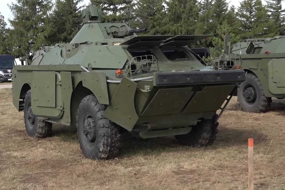 Стали известны характеристики модернизированного бронеразведчика БРДМ-2МС