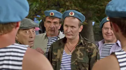 За ВДВ. Кто из звезд мог смело купаться в фонтанах?
