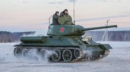 Легендарный Т-34-85 в Нижнем Тагиле в честь юбилея разогнали до 55 км/час
