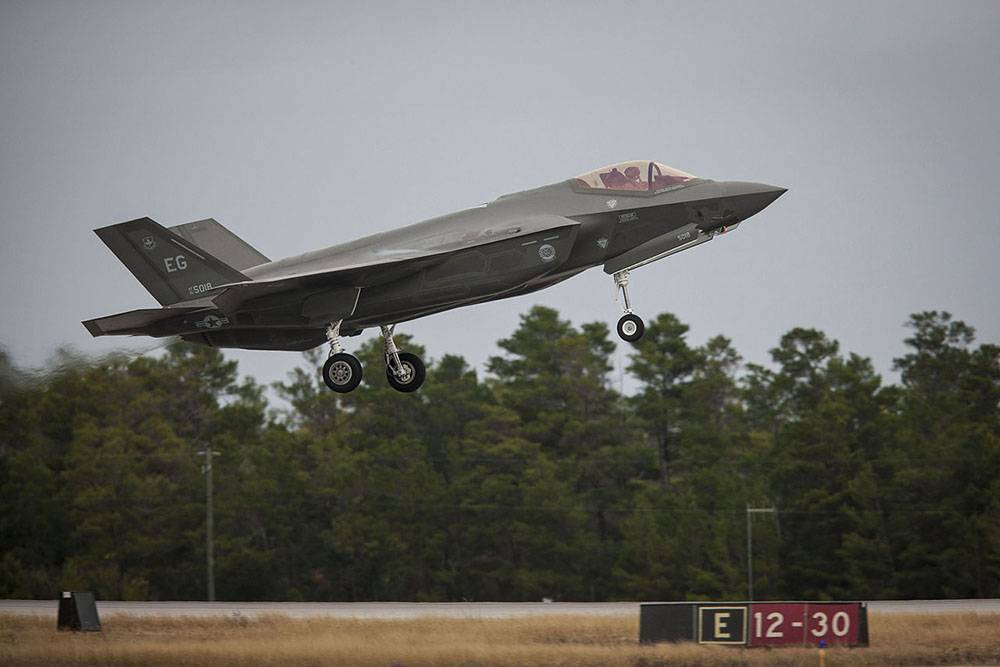 Производство F-35 оказалось под угрозой срыва из-за С-400