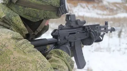 Более 6 тысяч новейших автоматов АК-12 получили войска ЦВО с начала года