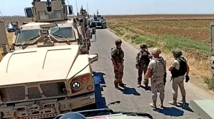 Большое подразделение армии США ретировалось от группы военных РФ в Сирии