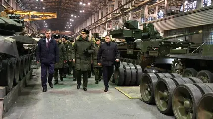 На УВЗ показали сборку 20 танков Т-14 для армии