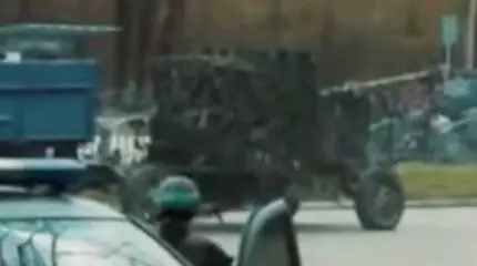 Нацисты прицепили 57-мм зенитку АЗП-57 к голубому ЗиЛу и отправили в бой
